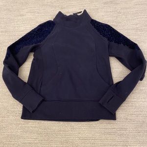 Lululemon sweatshirt